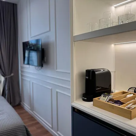 Moonlight Aparthotel 3*