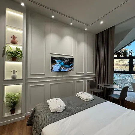 Moonlight Hotel apartamentowy Tirana