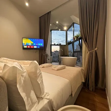 Moonlight Aparthotel