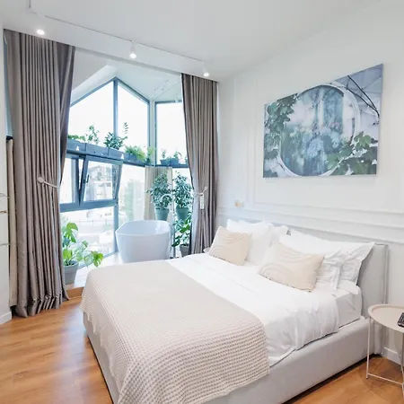 Moonlight Aparthotel Tirana