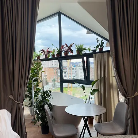 Moonlight Apart Otel Tiran